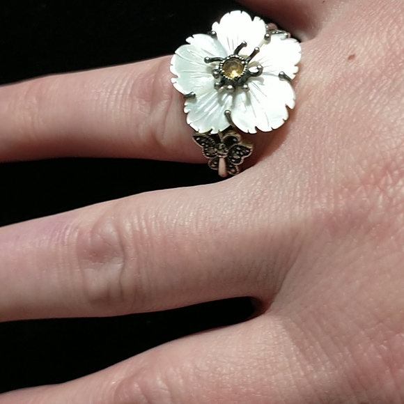 Silver flower ring - Picture 6 of 6